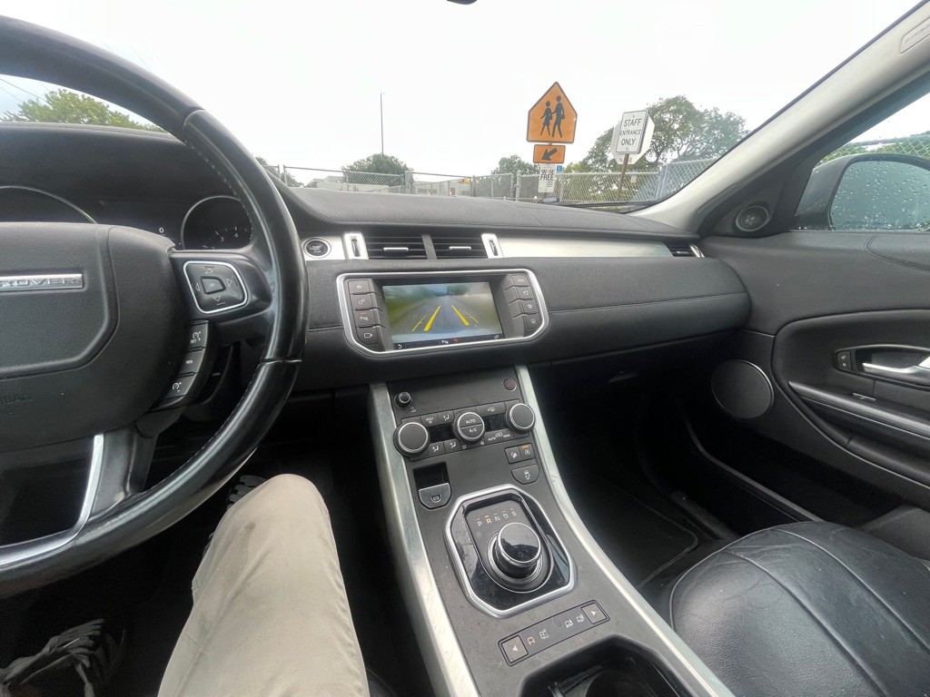 2017 Land Rover Range Rover Evoque Image 9