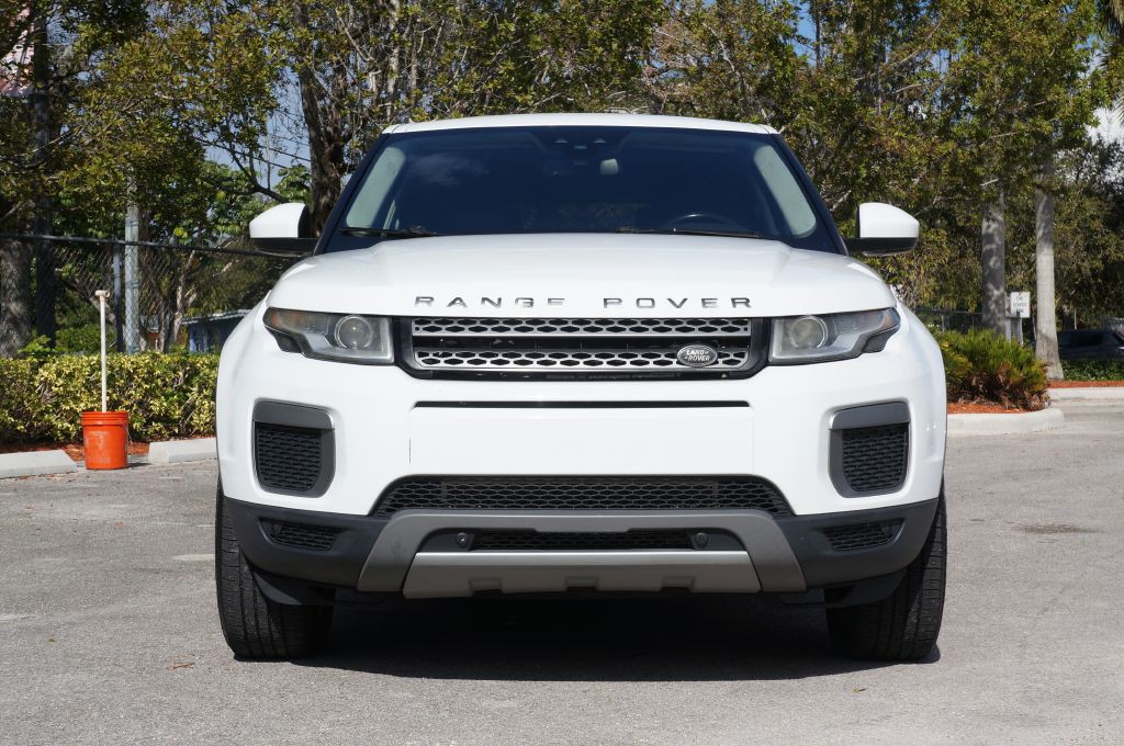 2017 Land Rover Range Rover Evoque Image 3