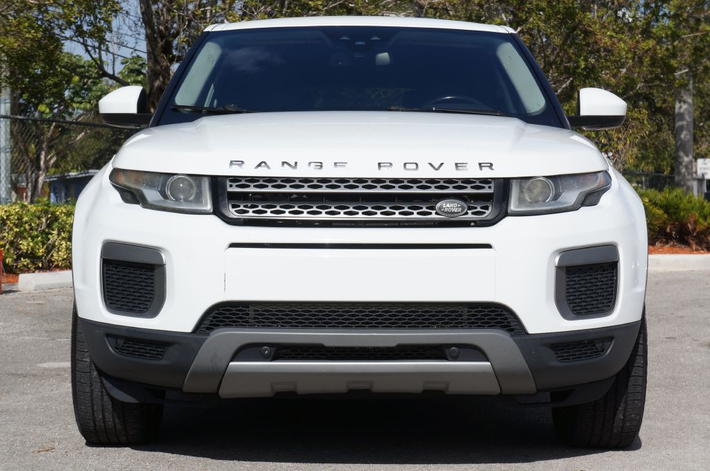 2017 Land Rover Range Rover Evoque Image 4
