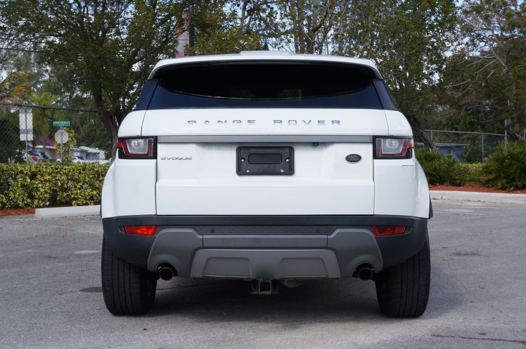 2017 Land Rover Range Rover Evoque Image 9