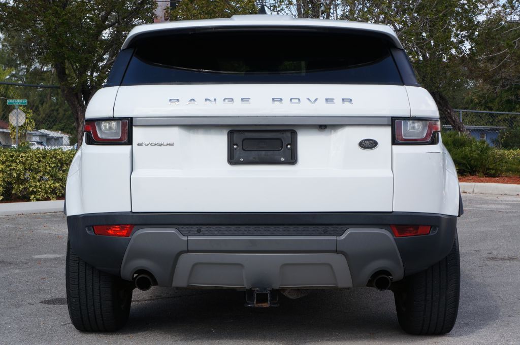 2017 Land Rover Range Rover Evoque Image 10