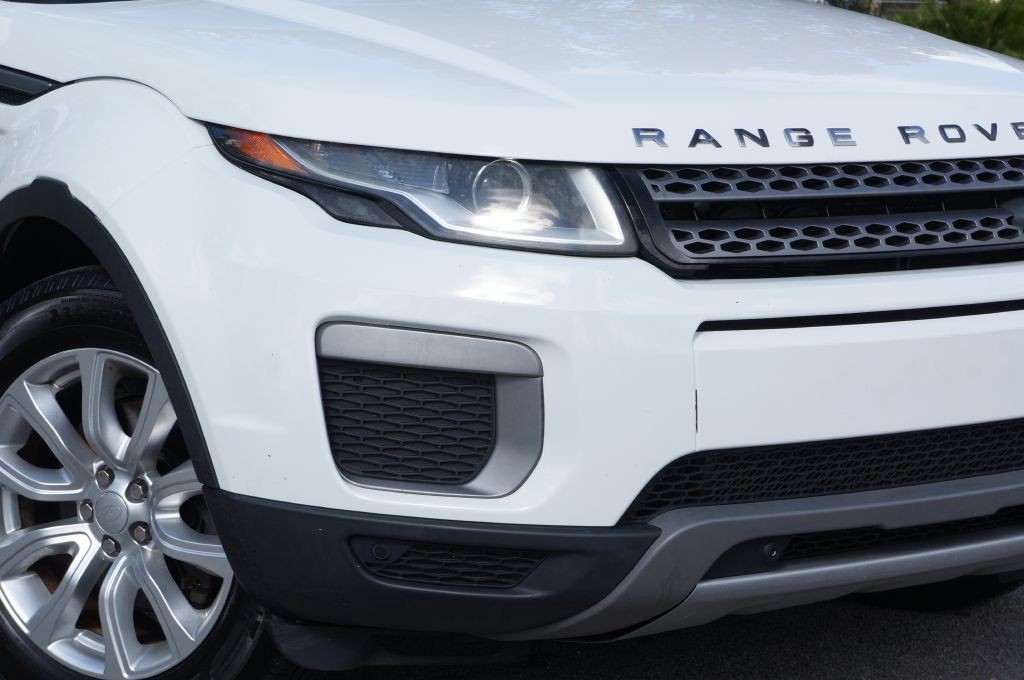 2017 Land Rover Range Rover Evoque Image 15