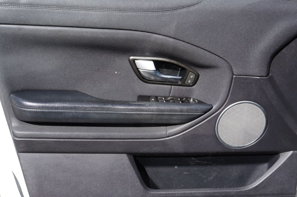 2017 Land Rover Range Rover Evoque Image 22