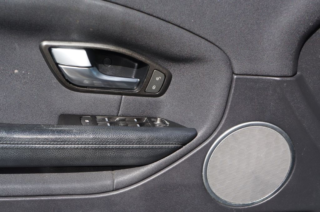 2017 Land Rover Range Rover Evoque Image 23