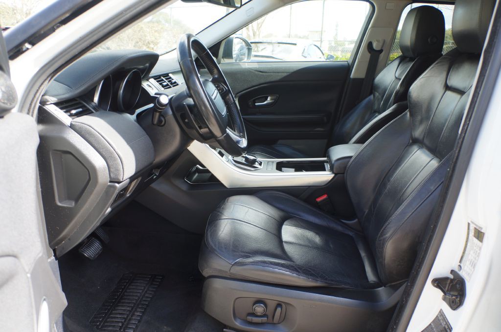 2017 Land Rover Range Rover Evoque Image 26