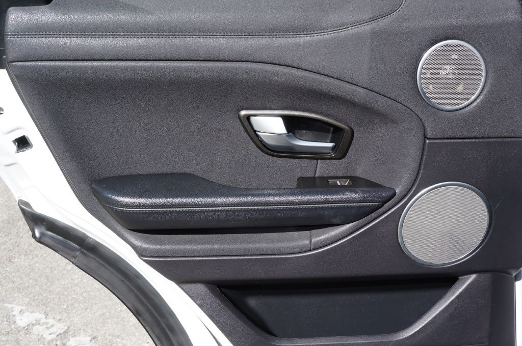 2017 Land Rover Range Rover Evoque Image 29