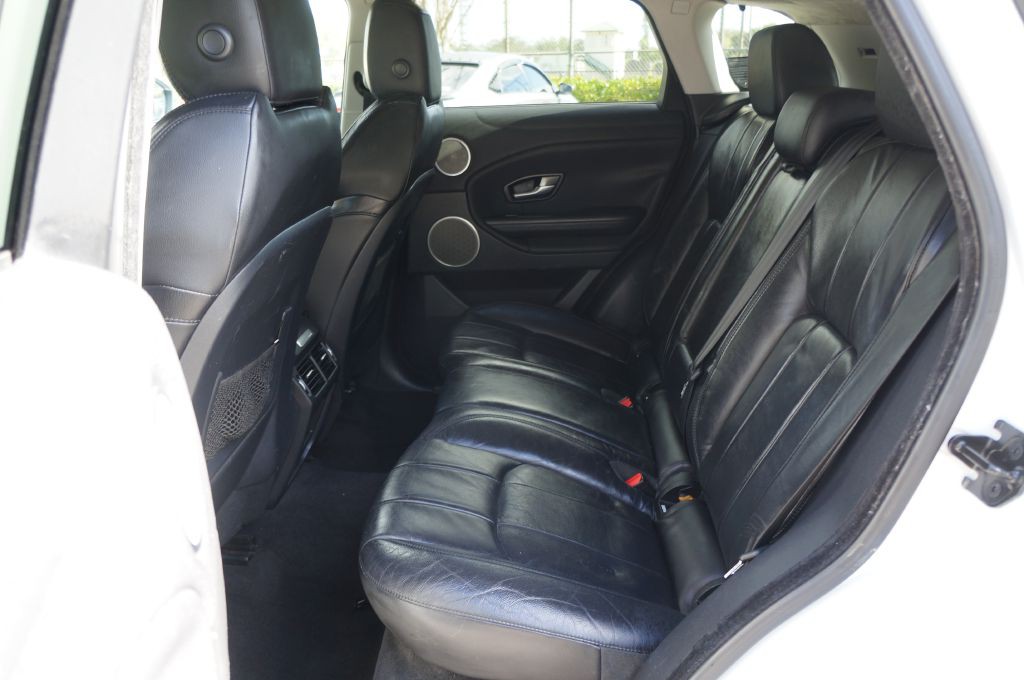 2017 Land Rover Range Rover Evoque Image 30