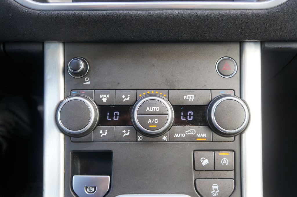 2017 Land Rover Range Rover Evoque Image 38