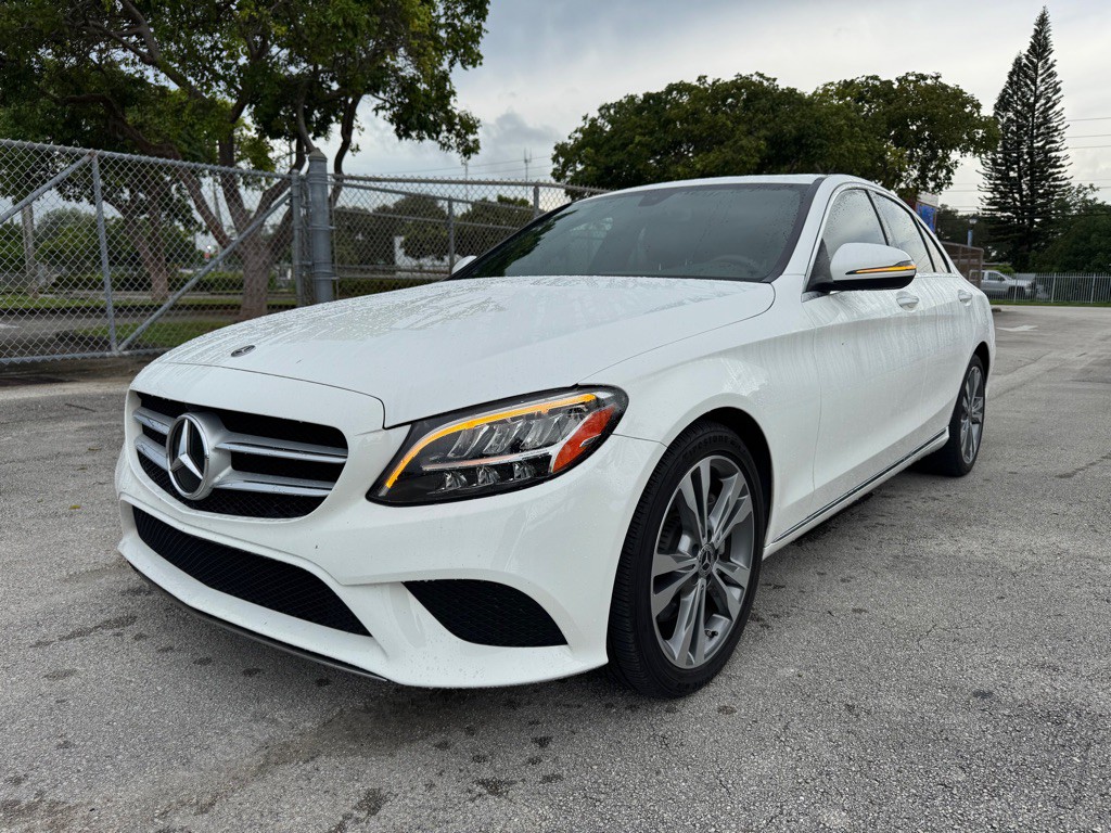 2020 Mercedes-Benz C-Class Image 1