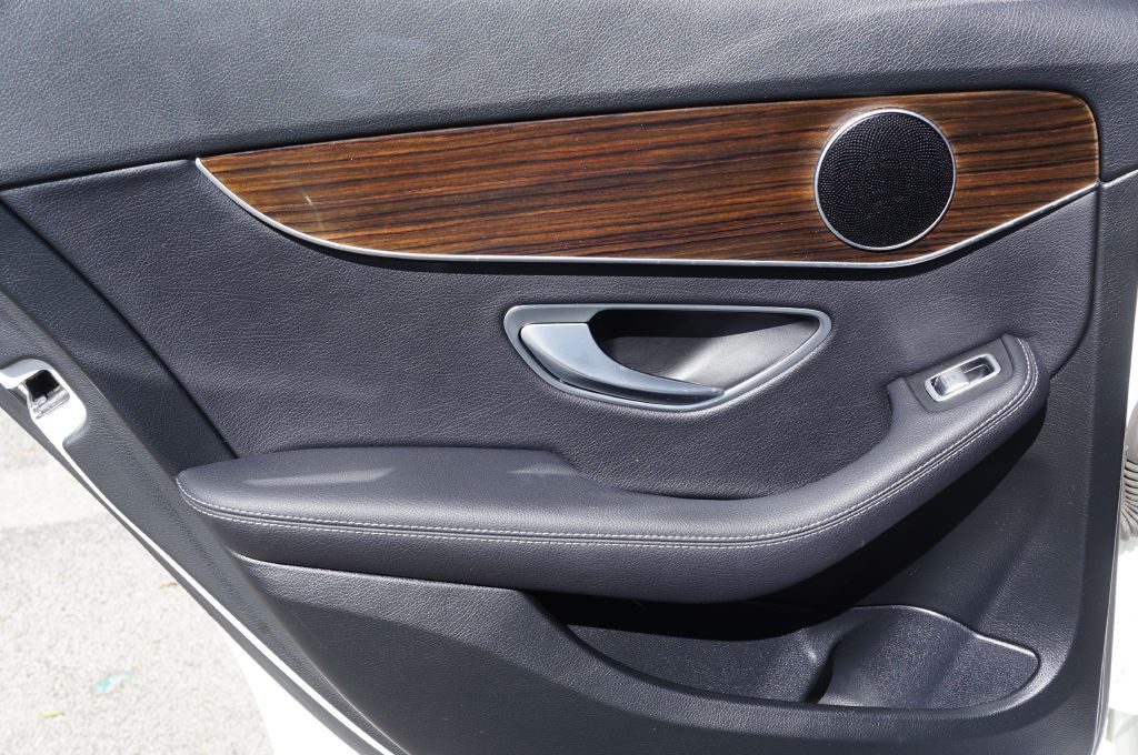 2020 Mercedes-Benz C-Class Image 31