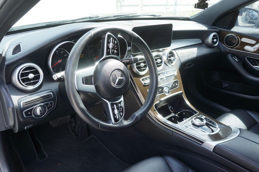 2020 Mercedes-Benz C-Class Image 3