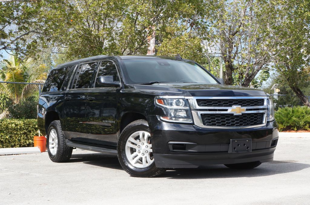 2018 Chevrolet Suburban Image 5