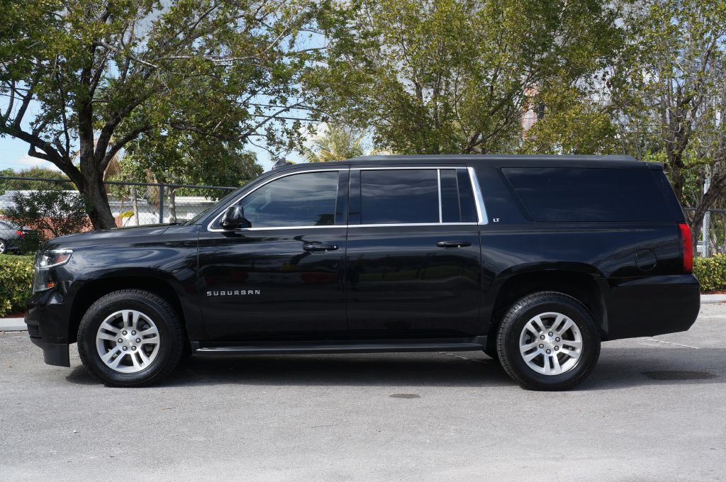 2018 Chevrolet Suburban Image 8
