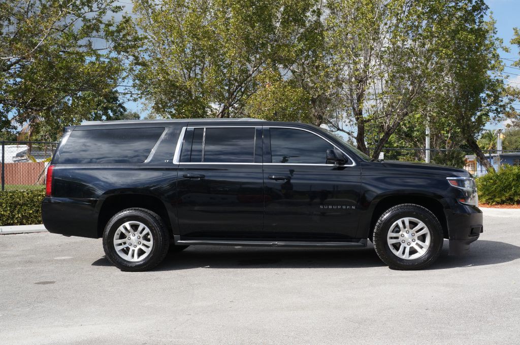 2018 Chevrolet Suburban Image 15