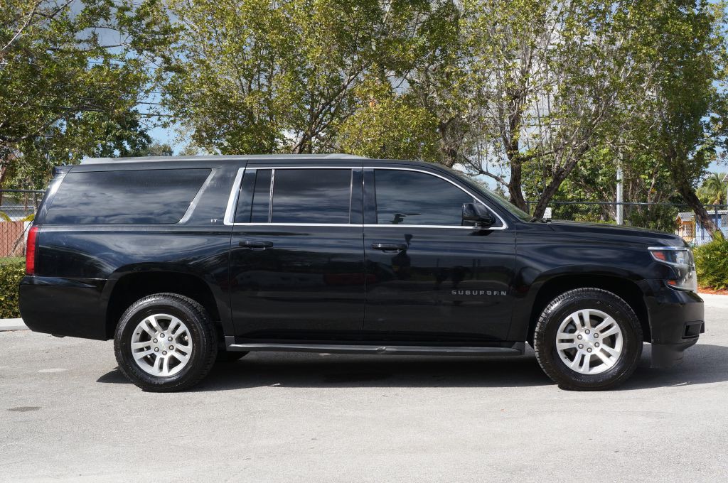 2018 Chevrolet Suburban Image 16