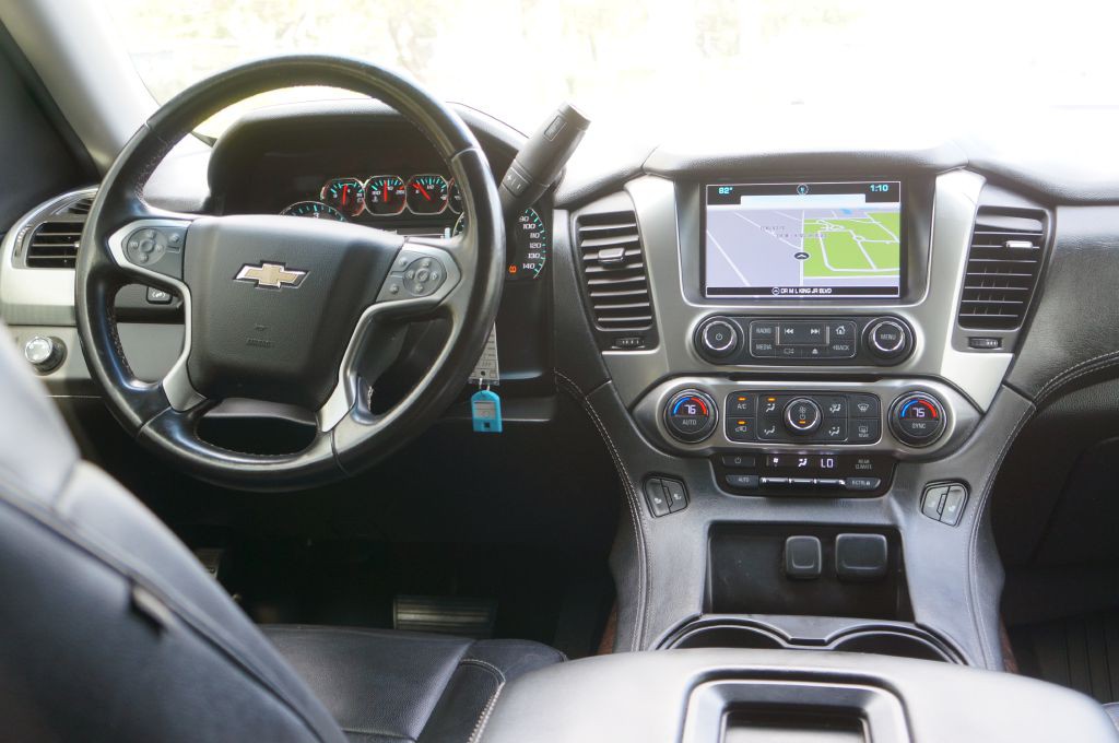 2018 Chevrolet Suburban Image 35