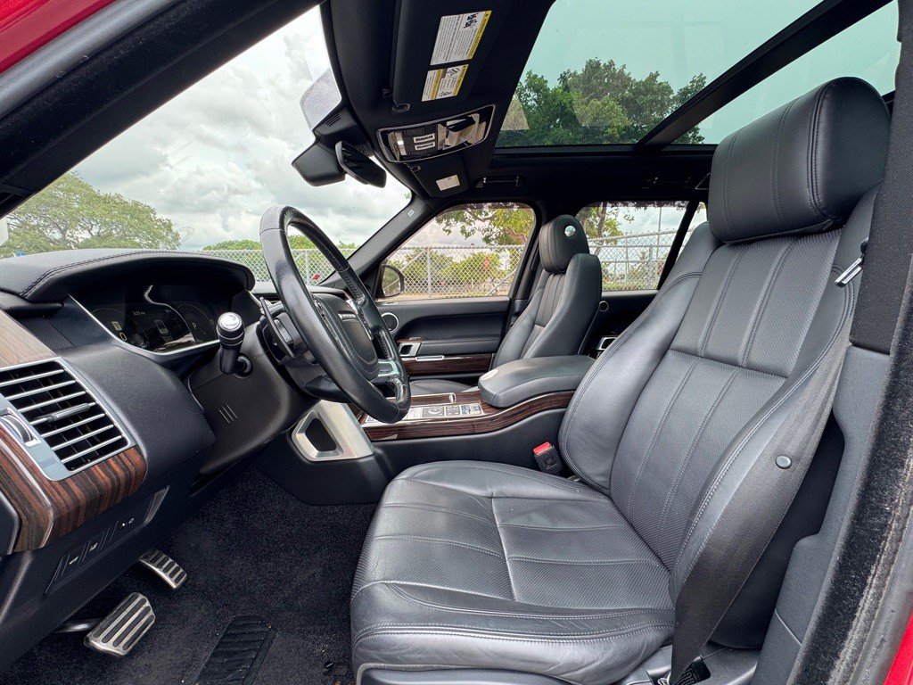 2017 Land Rover Range Rover Image 9