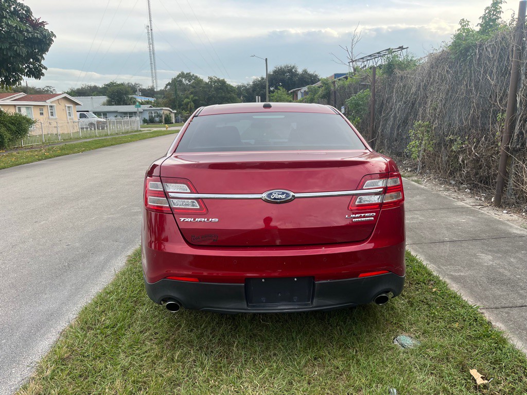 2013 Ford Taurus Image 5