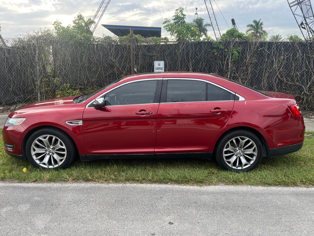 2013 Ford Taurus Image 6