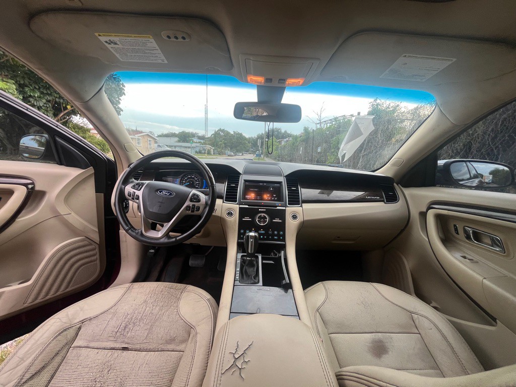 2013 Ford Taurus Image 8