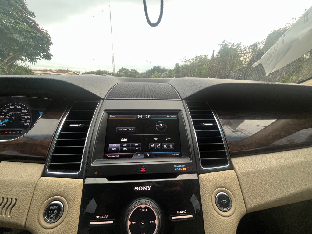 2013 Ford Taurus Image 10