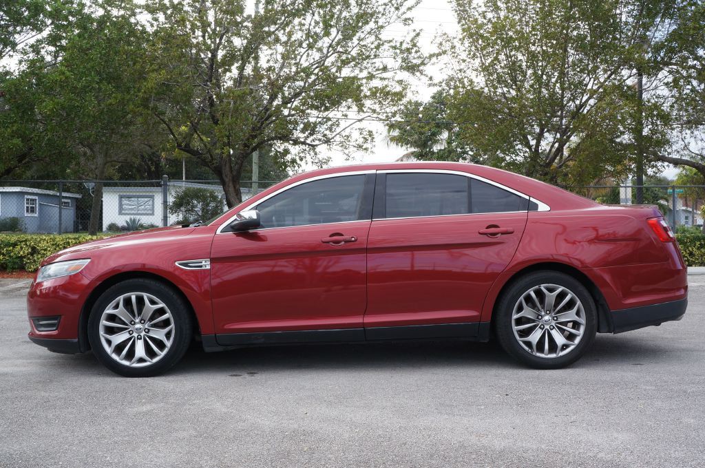 2013 Ford Taurus Image 8