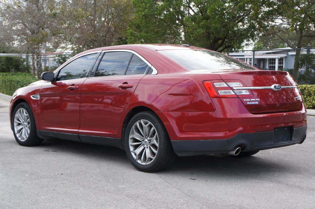 2013 Ford Taurus Image 10