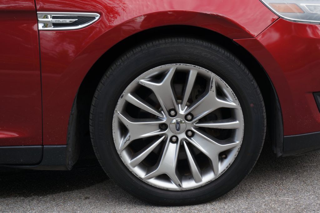 2013 Ford Taurus Image 22