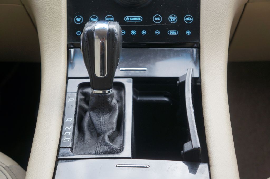 2013 Ford Taurus Image 39