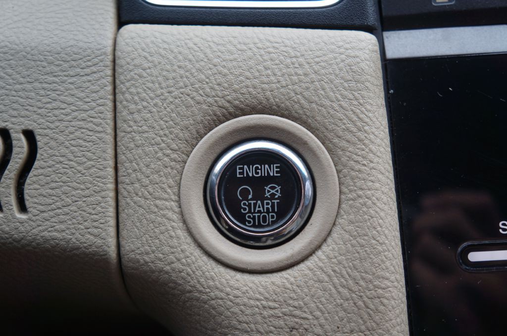 2013 Ford Taurus Image 40