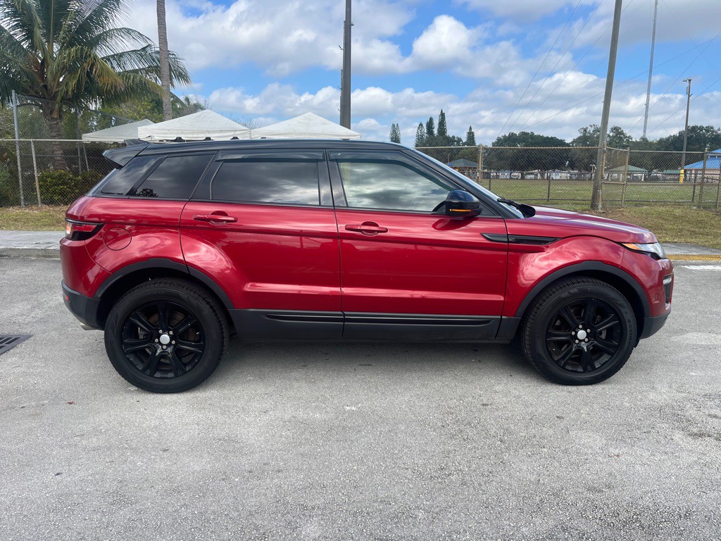 2018 Land Rover Range Rover Evoque Image 3