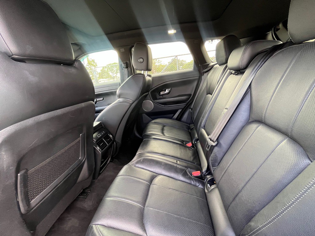 2018 Land Rover Range Rover Evoque Image 6