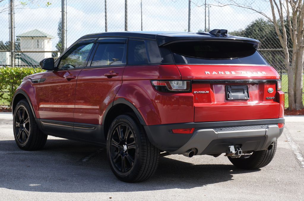 2018 Land Rover Range Rover Evoque Image 10