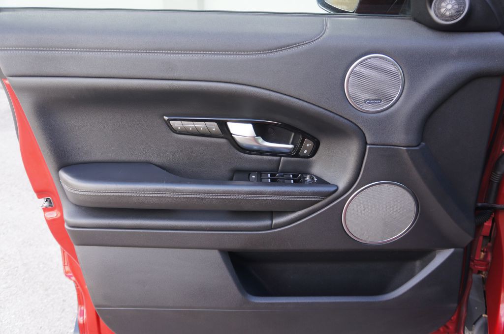 2018 Land Rover Range Rover Evoque Image 25