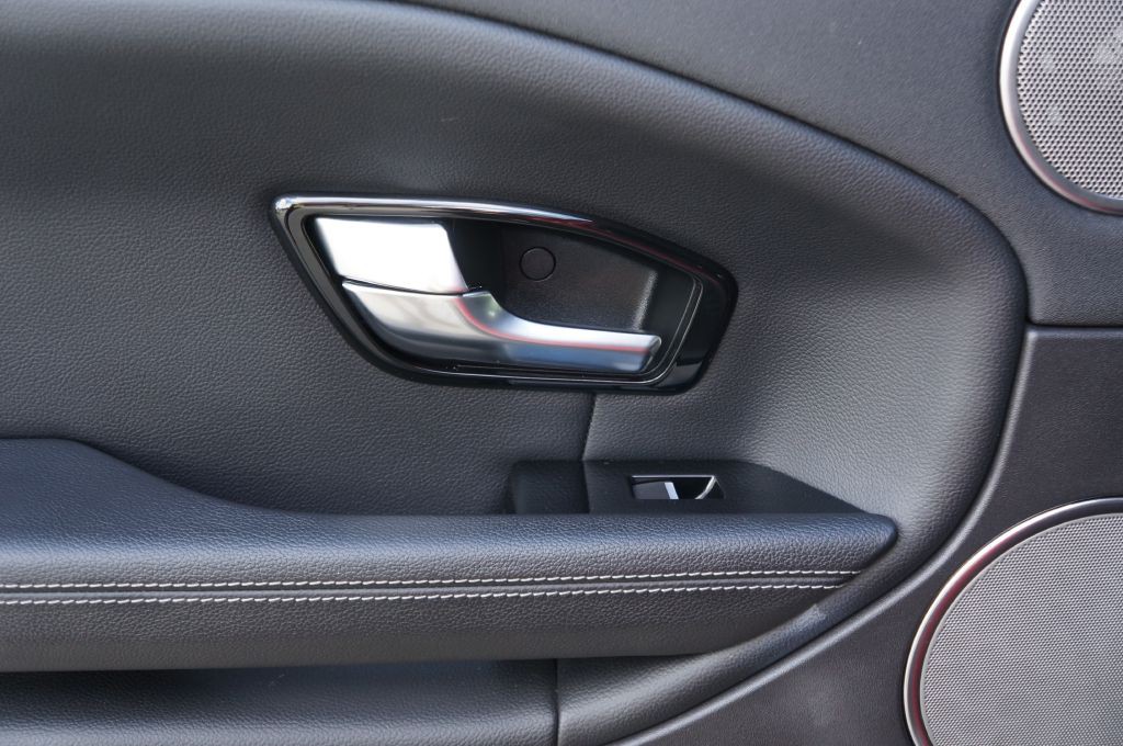 2018 Land Rover Range Rover Evoque Image 33