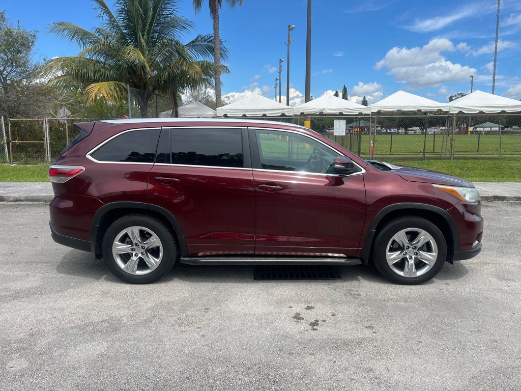 2014 Toyota Highlander Image 4