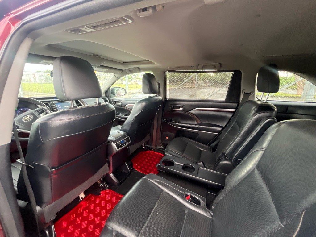 2014 Toyota Highlander Image 16