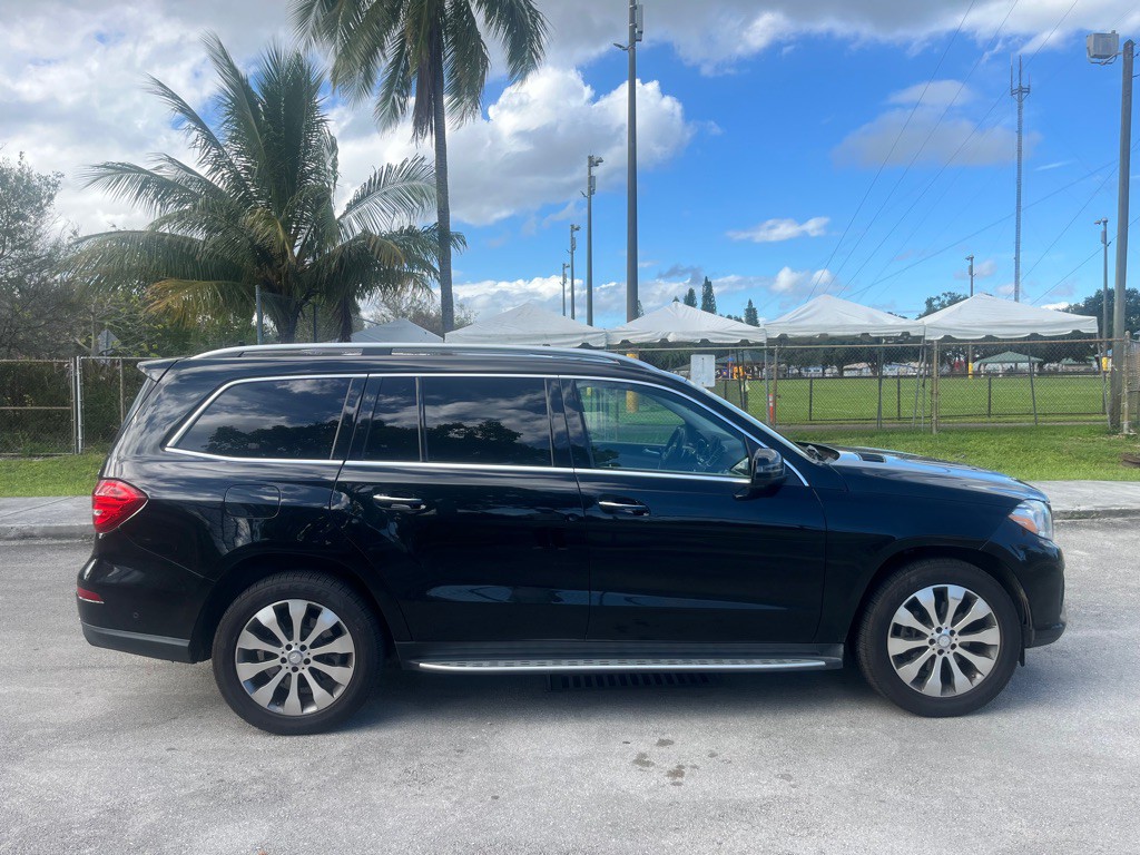 2017 Mercedes-Benz GLS-Class Image 3