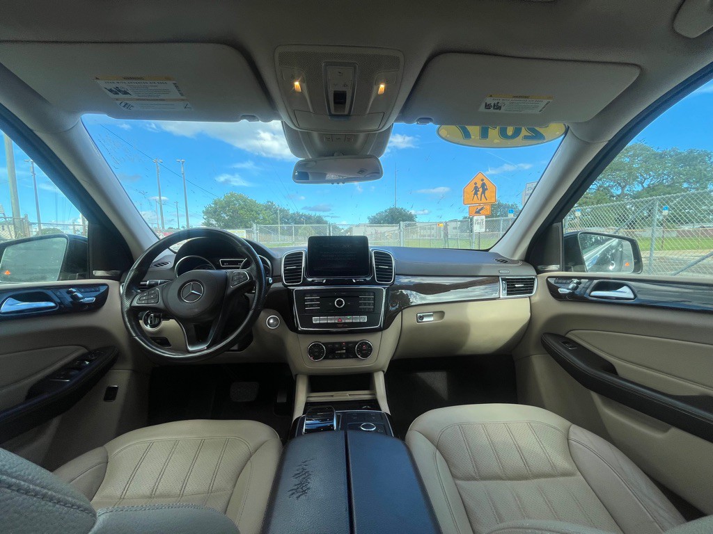 2017 Mercedes-Benz GLS-Class Image 7