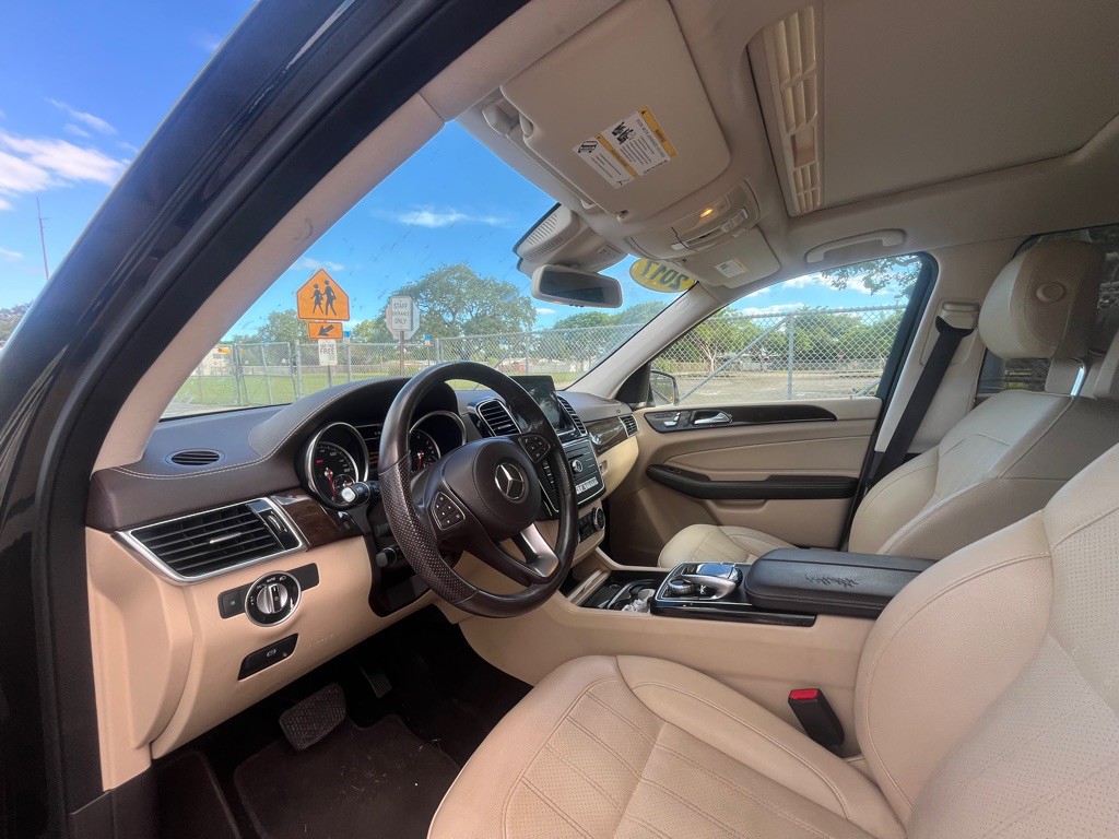 2017 Mercedes-Benz GLS-Class Image 9