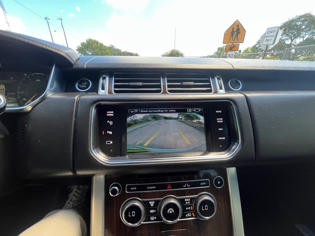 2015 Land Rover Range Rover Image 10