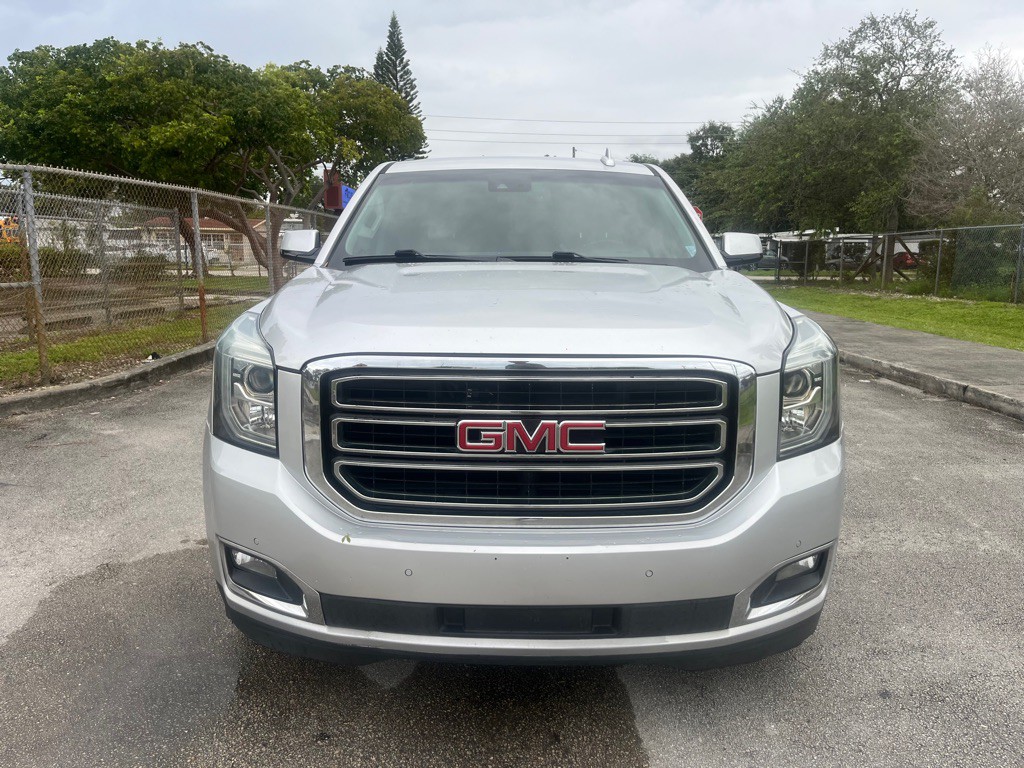 2018 GMC Yukon Image 2