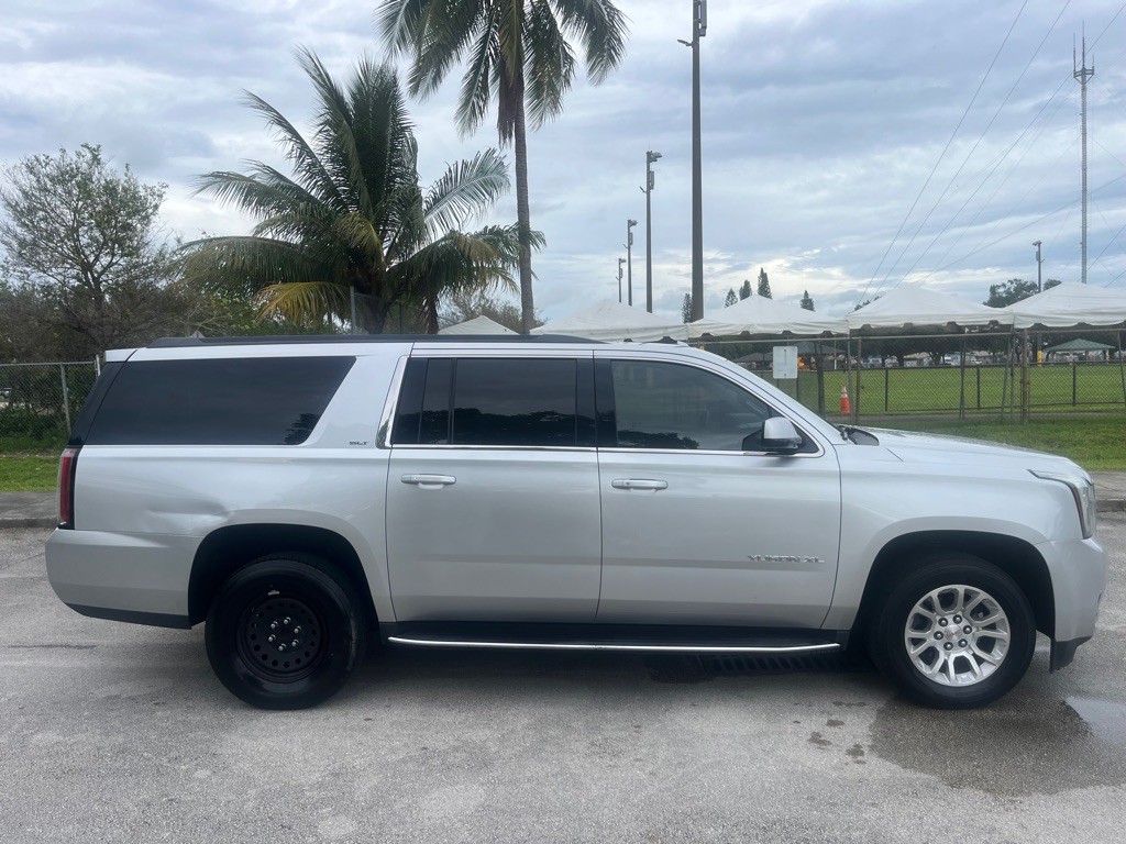 2018 GMC Yukon Image 3