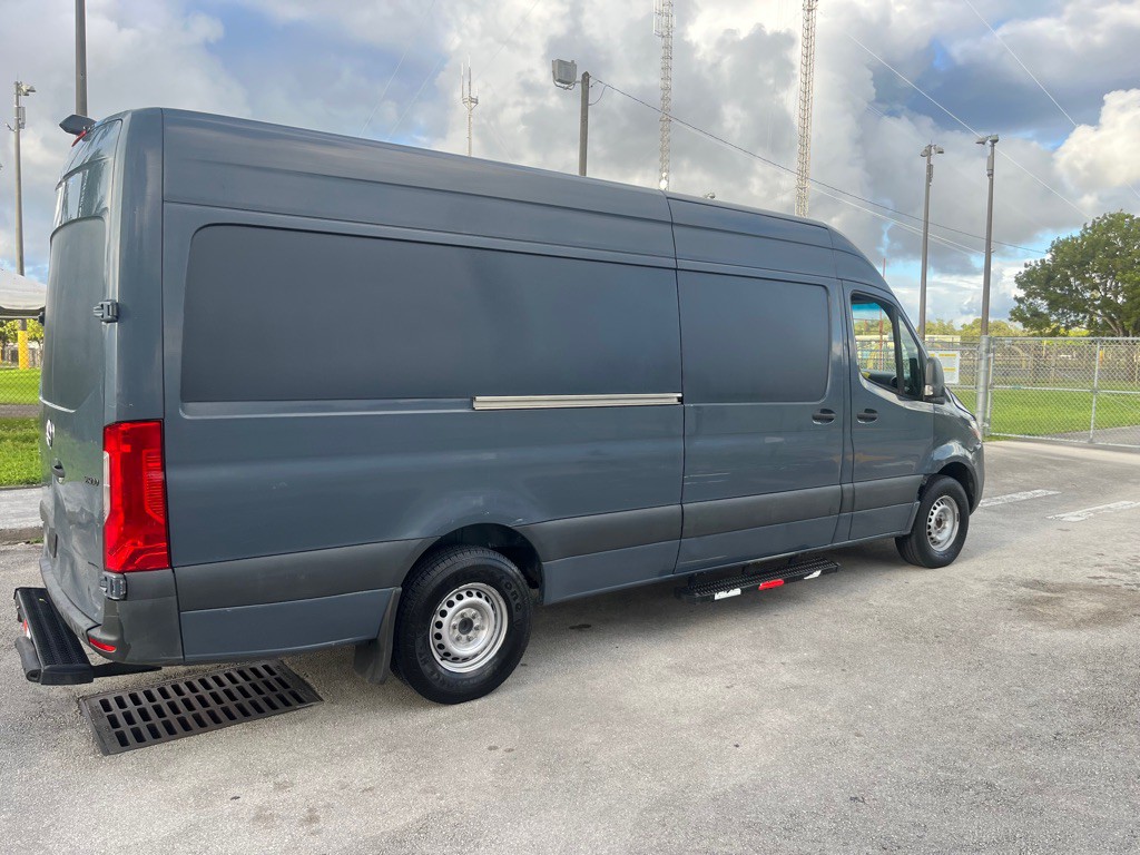 2019 Mercedes-Benz Sprinter Image 4