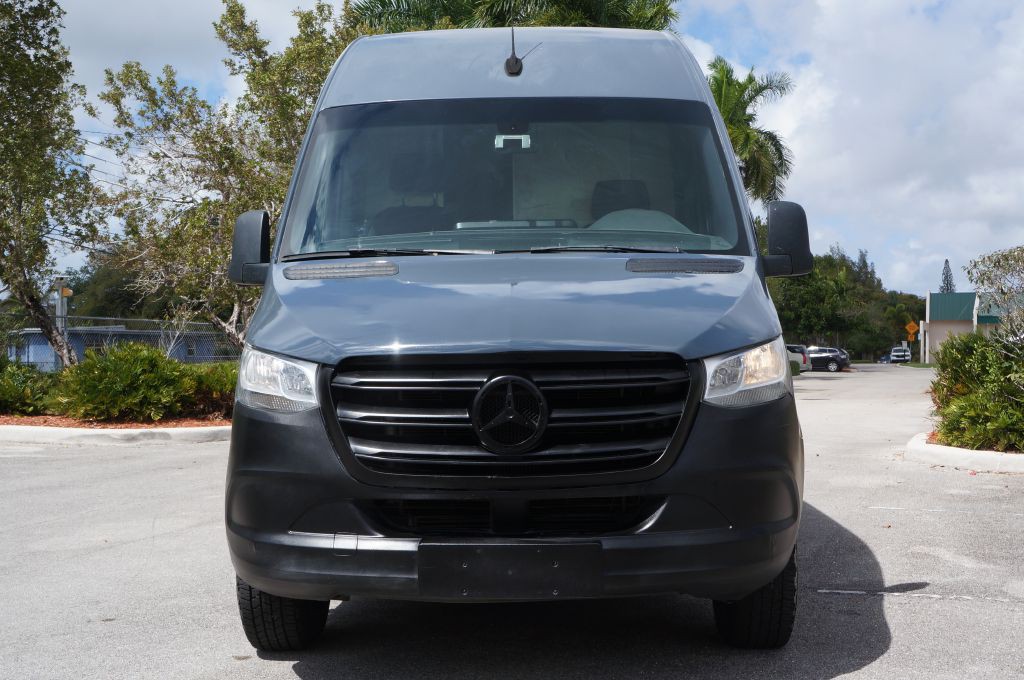 2019 Mercedes-Benz Sprinter Image 3