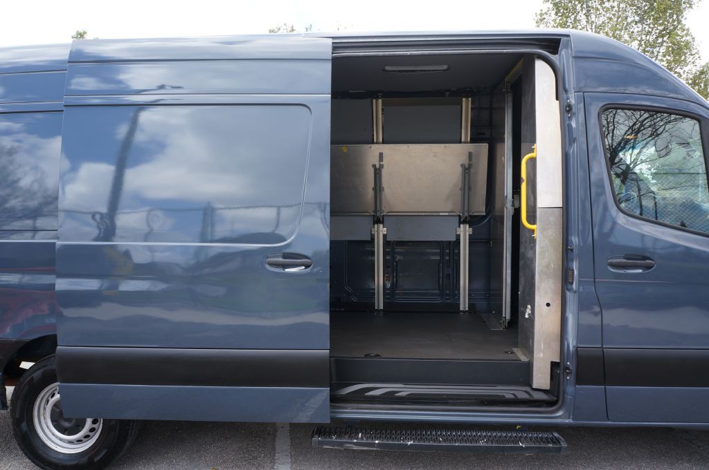 2019 Mercedes-Benz Sprinter Image 11