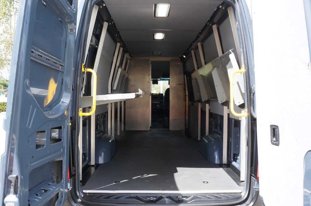 2019 Mercedes-Benz Sprinter Image 16