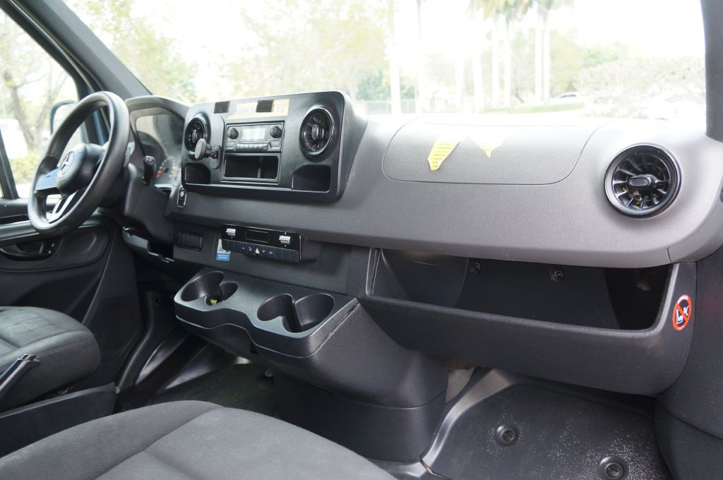 2019 Mercedes-Benz Sprinter Image 28