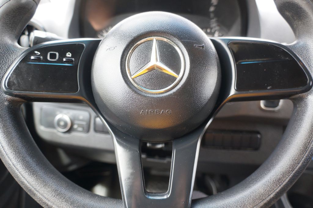 2019 Mercedes-Benz Sprinter Image 40