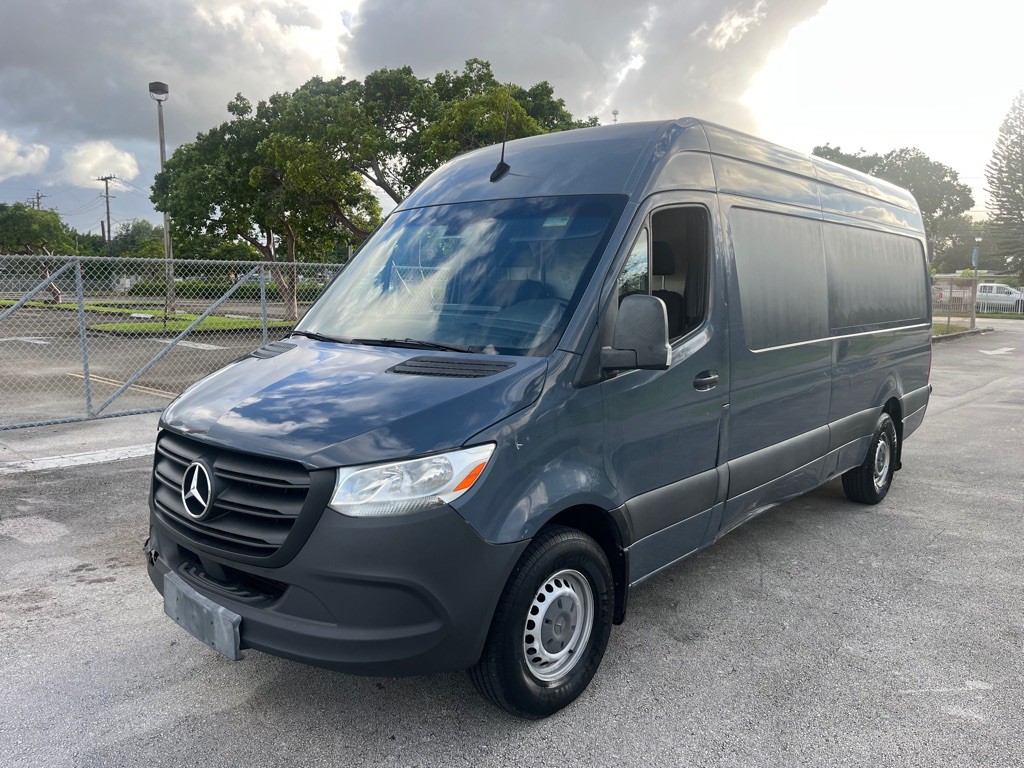 2019 Mercedes-Benz Sprinter Image 1